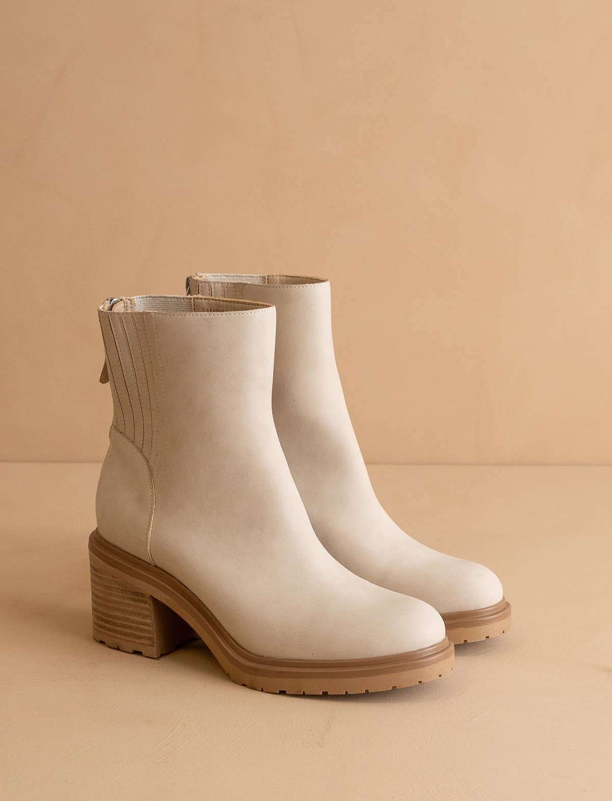 Oasis Society The Megan | Light Grey Lug Chelsea Bootie