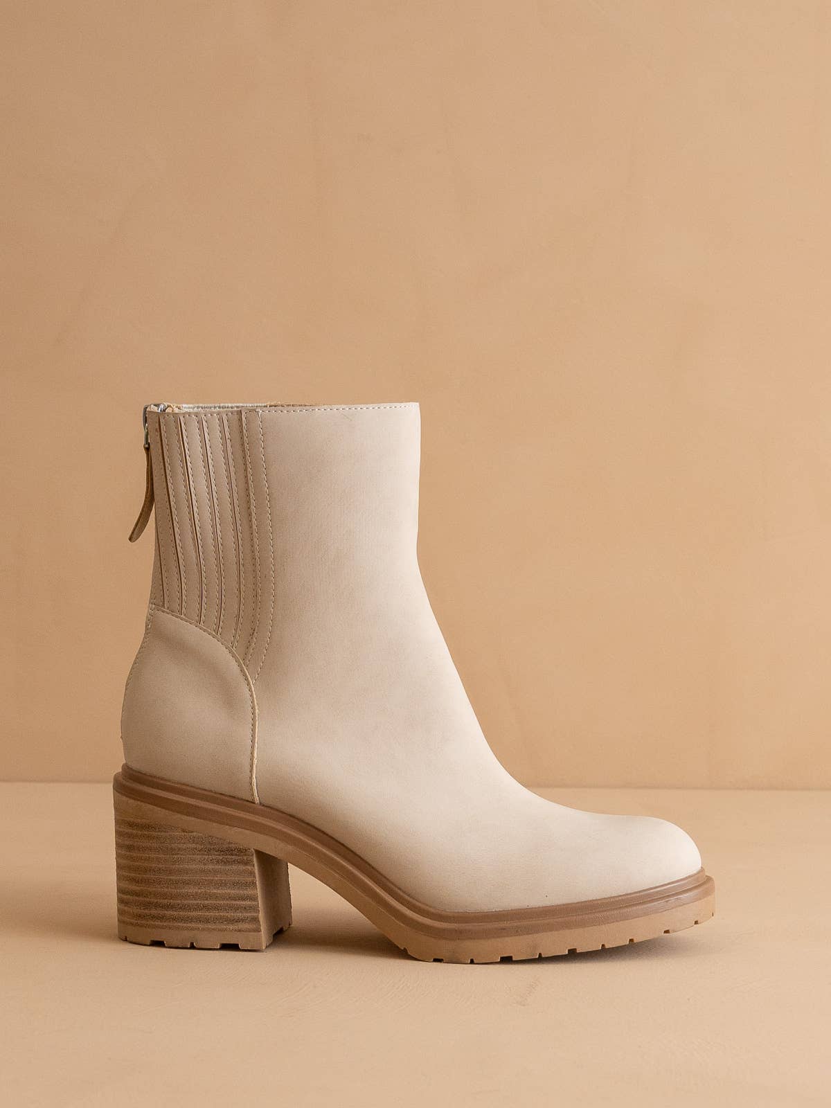 Oasis Society The Megan | Light Grey Lug Chelsea Bootie
