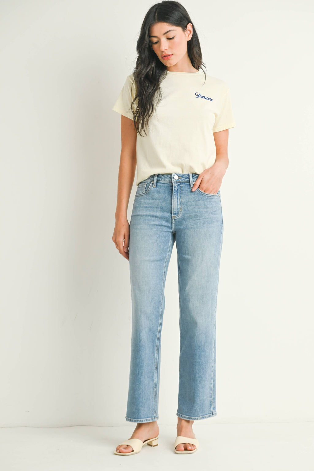 JBD Mid Rise Stretch Straight Leg Jeans in Light Denim