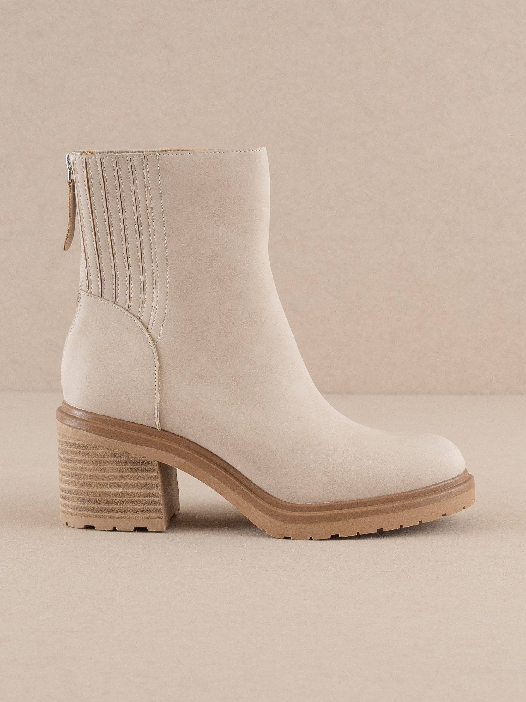Oasis Society The Megan | Light Grey Lug Chelsea Bootie