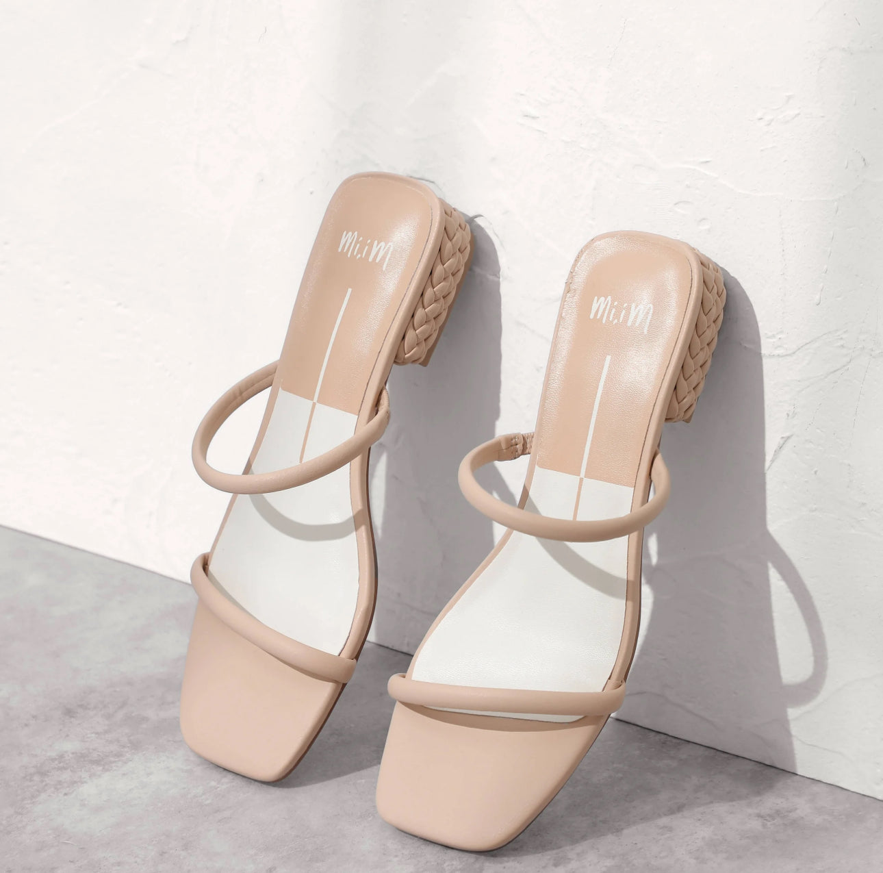 Alina Sandals