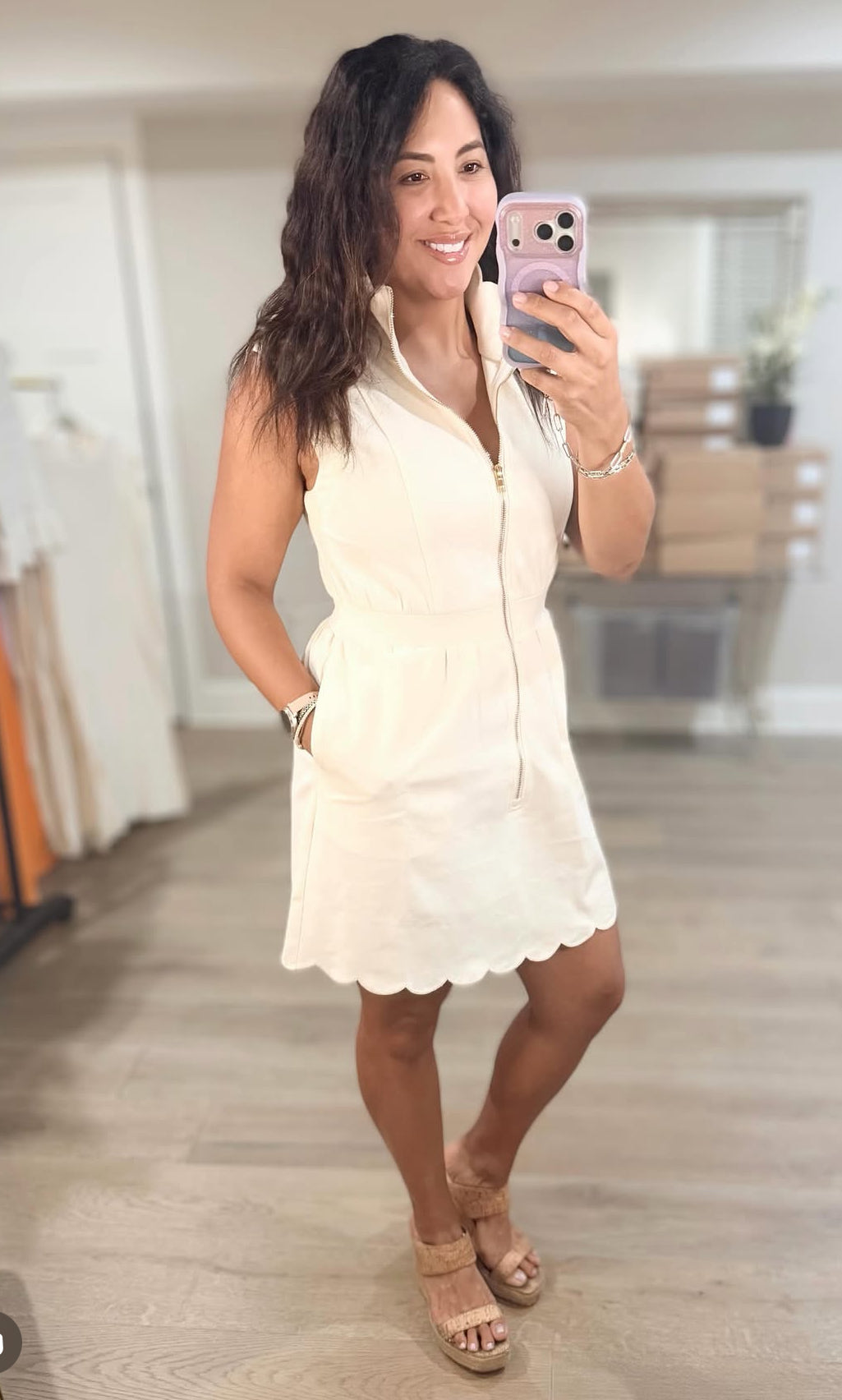 Women’s Solid Sleeveless Mini Dress with Scallop Collar