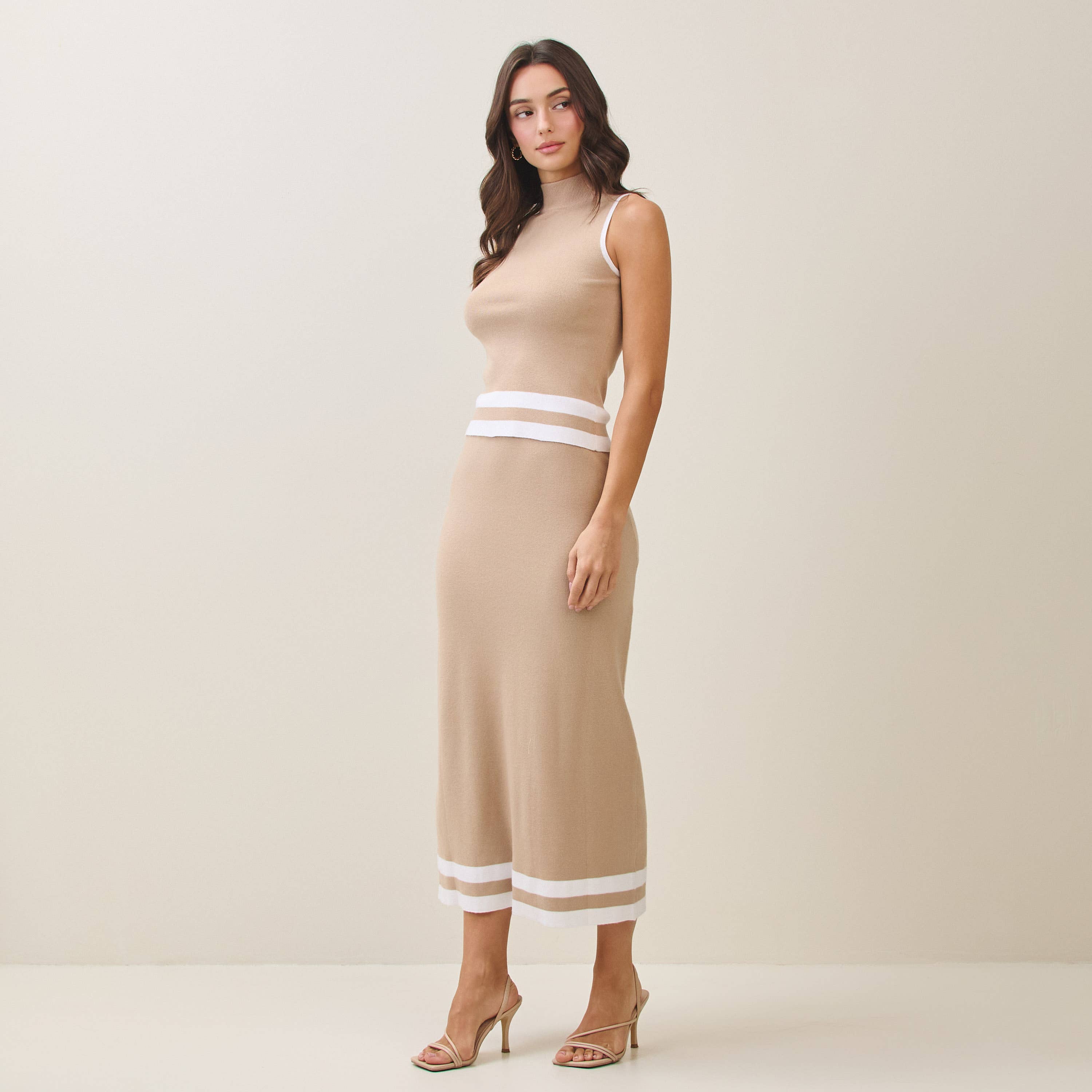 Mockneck knit top & skirt set: Taupe