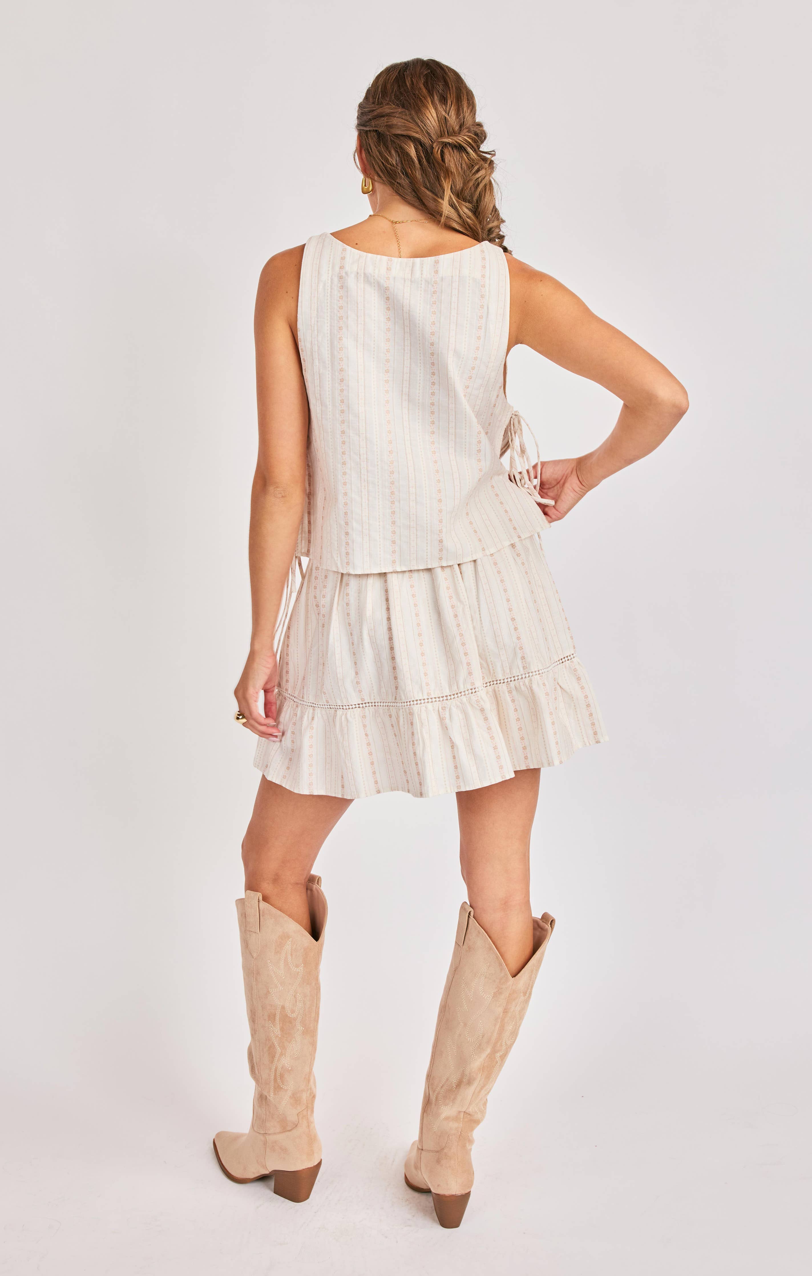 Heartland Side Tie Sleeveless Top: Cream Multi Floral Tank