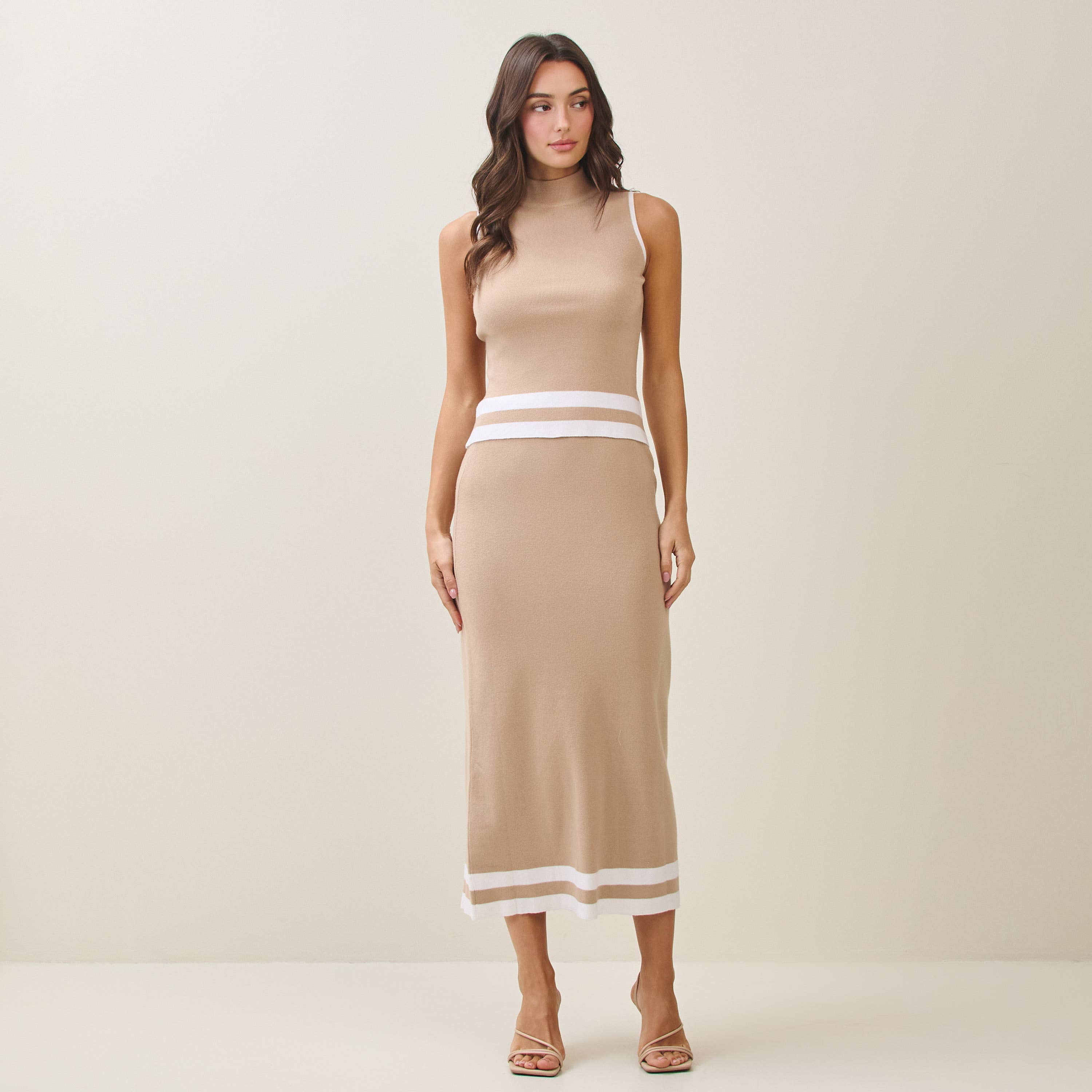 Mockneck knit top & skirt set: Taupe